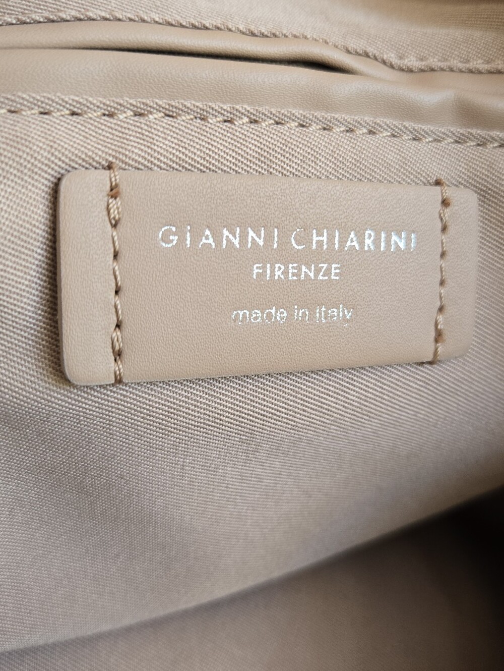 EUC Gianni Chiarini Leather Duna Tote Bag - Picture 12 of 15